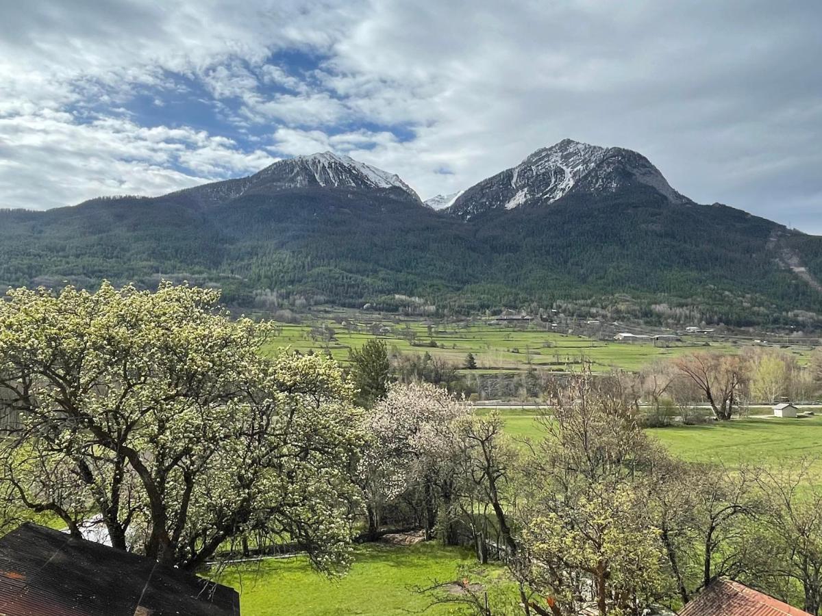 Appartement Dans Une Maison De Pays Briançon Exteriér fotografie